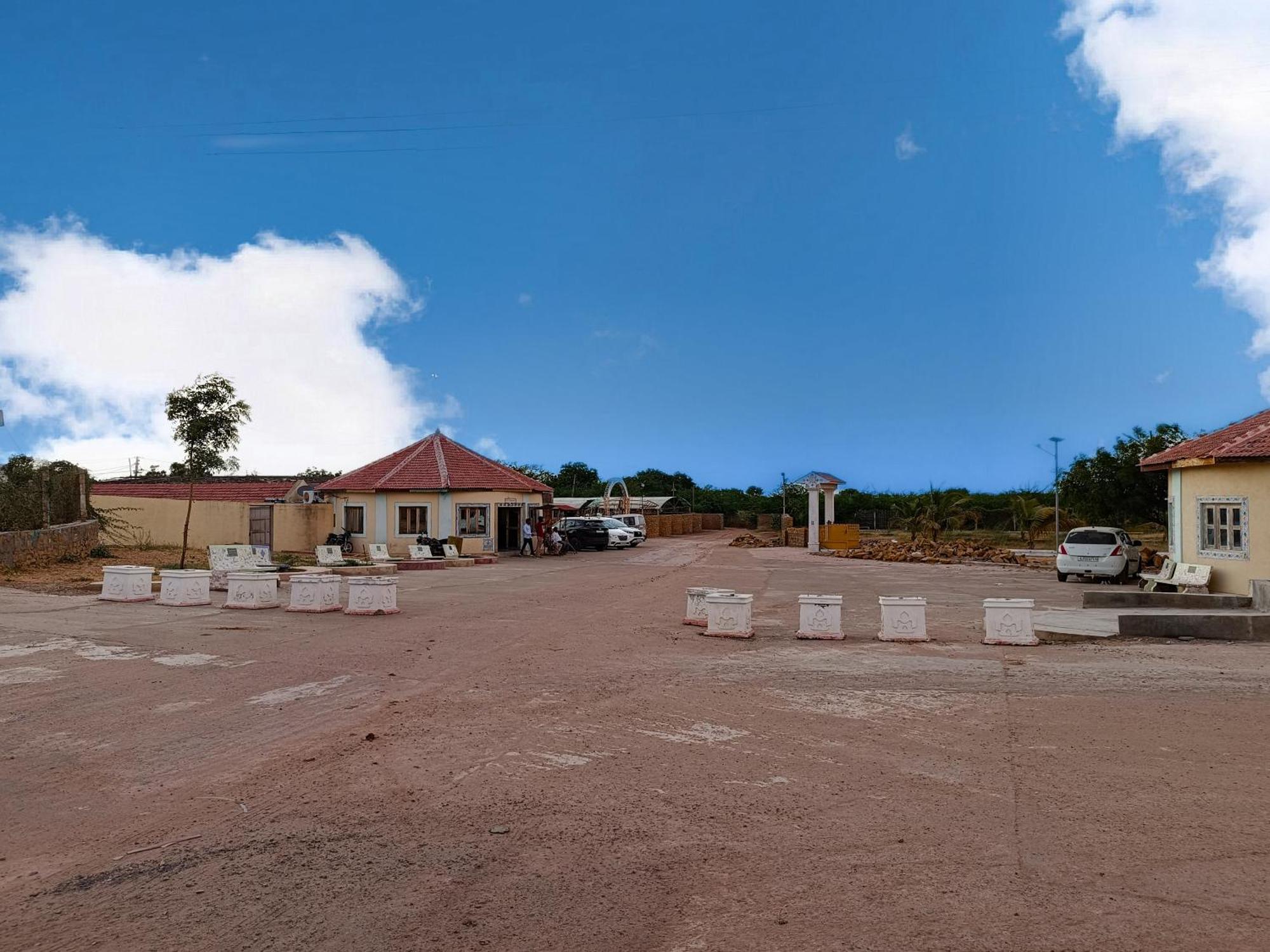 Hotel Rann Of Kachchh Dholavira Exterior photo